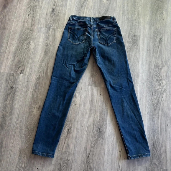 William rast slim leg jeans  size 4 - Picture 11 of 14